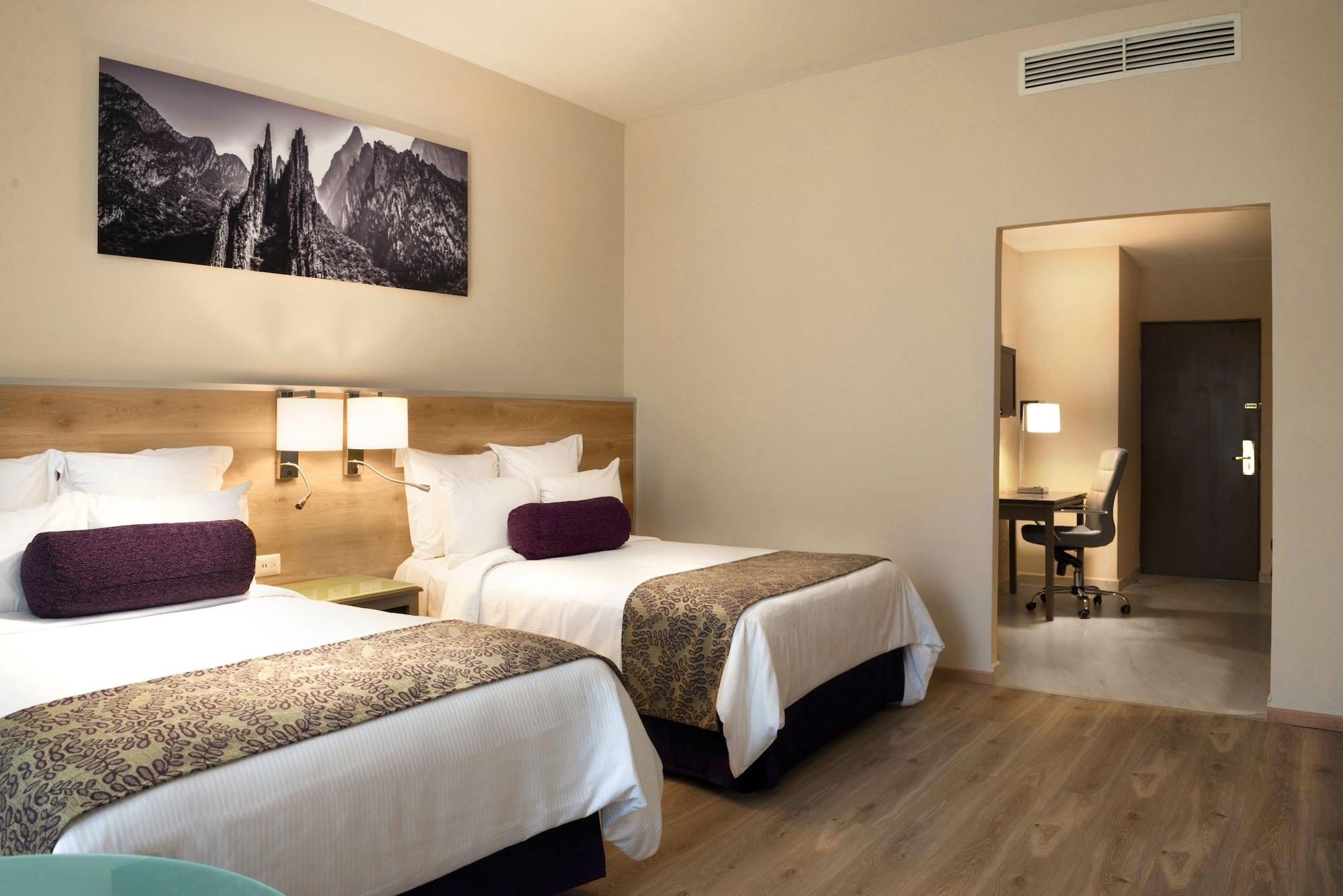 Krystal Monterrey Hotell Eksteriør bilde