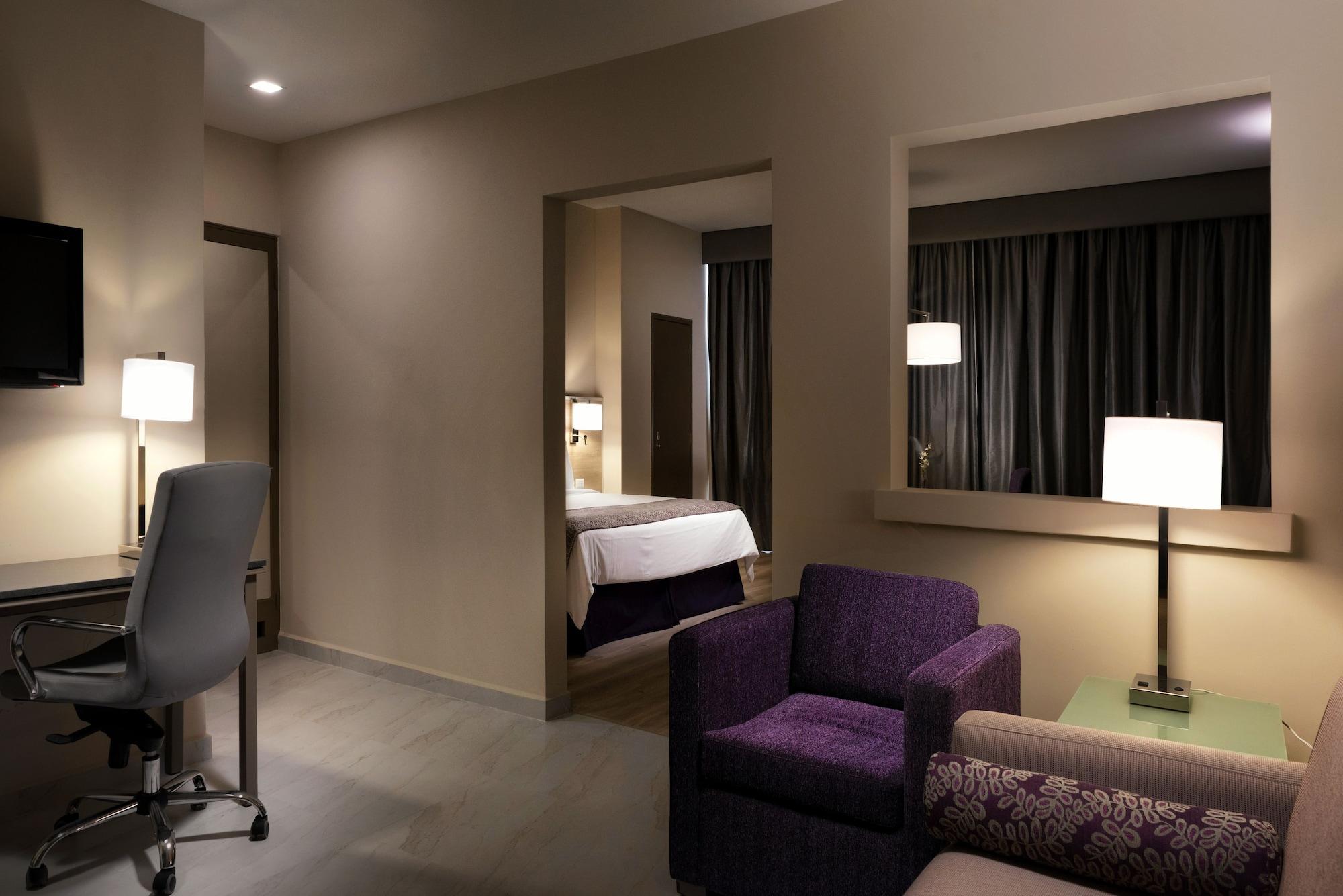 Krystal Monterrey Hotell Eksteriør bilde