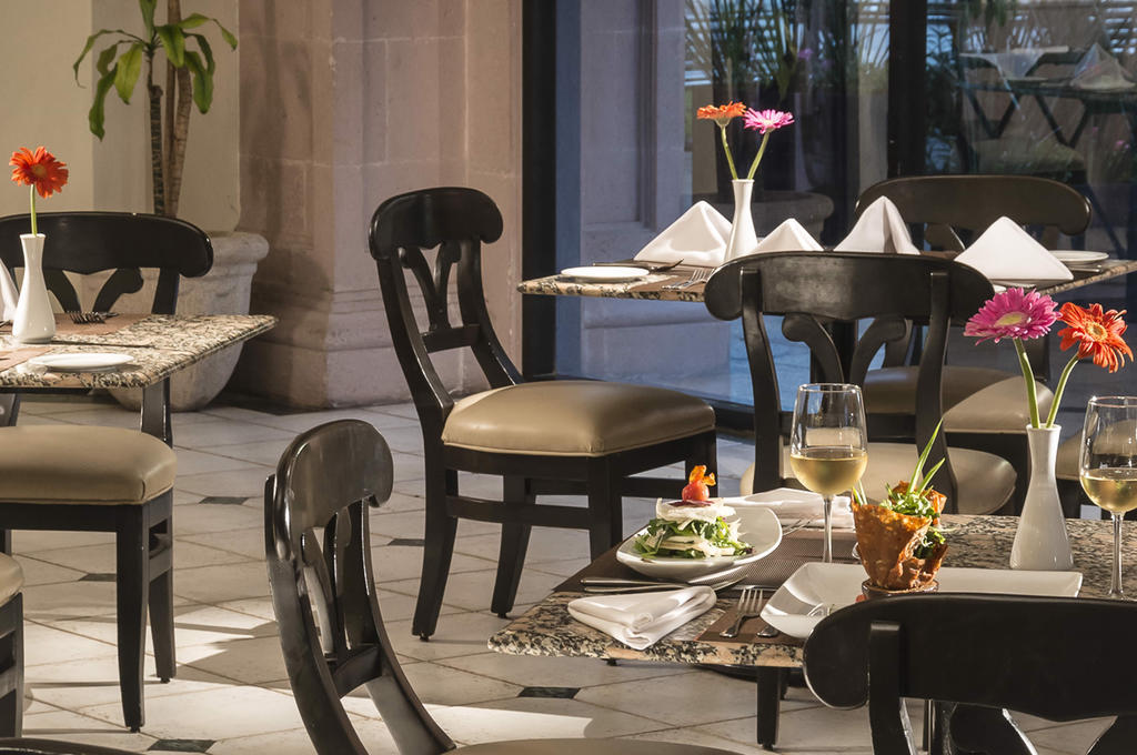 Krystal Monterrey Hotell Eksteriør bilde